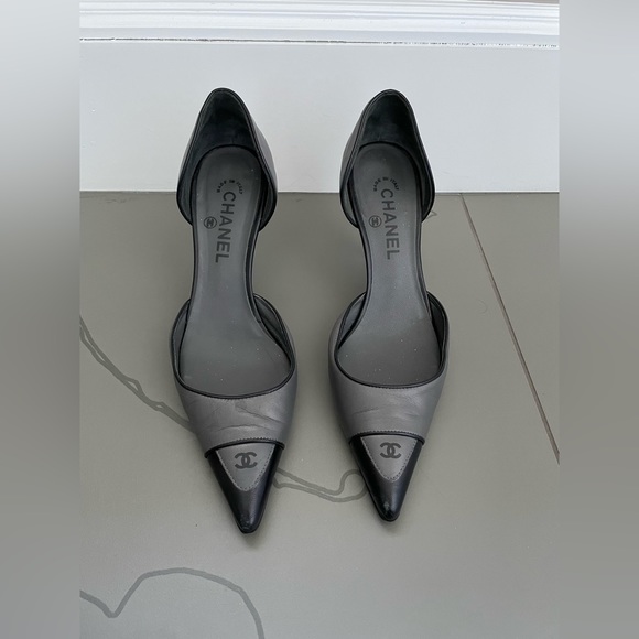 Chanel Pointed Toe Chanel Pumps - Picture 1 of 16